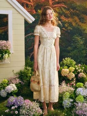 Lace Made Garden Tea Party Corset Dress Size Small Milkmaid Cottage Floral NWT
